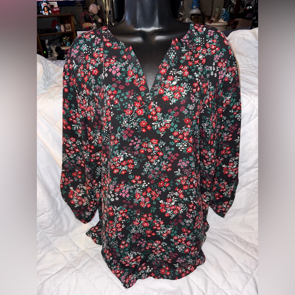 Maurices Atwood Floral 3/4 Sleeve Popover Blouse